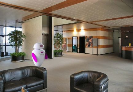 NuZoo Robotics - Robot Eggy per convegni e manifestazioni